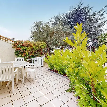 1 Bedroom Stunning In Casa vacanze Vaux-sur-Mer