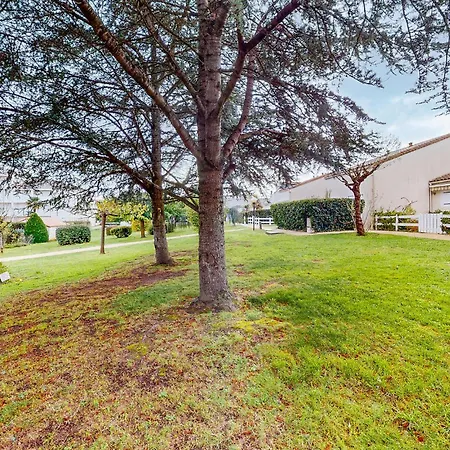 1 Bedroom Awesome In