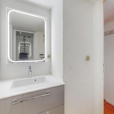 1 Bedroom Awesome In * 福克斯索梅尔