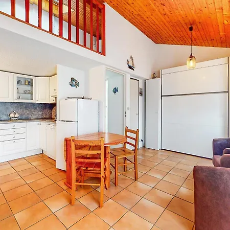 Casa de Férias 1 Bedroom Awesome Home In Vaux-Sur-Mer *
